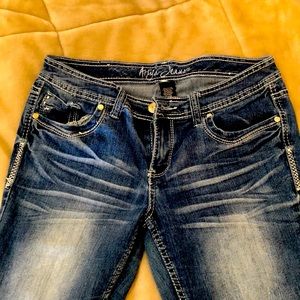 Ariya Jeans size 11-12 short. Boot cut